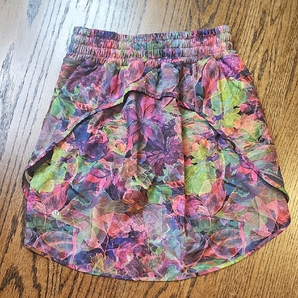 Lululemon Hotty Hot High-Rise Skirt - Picture 3 of 7